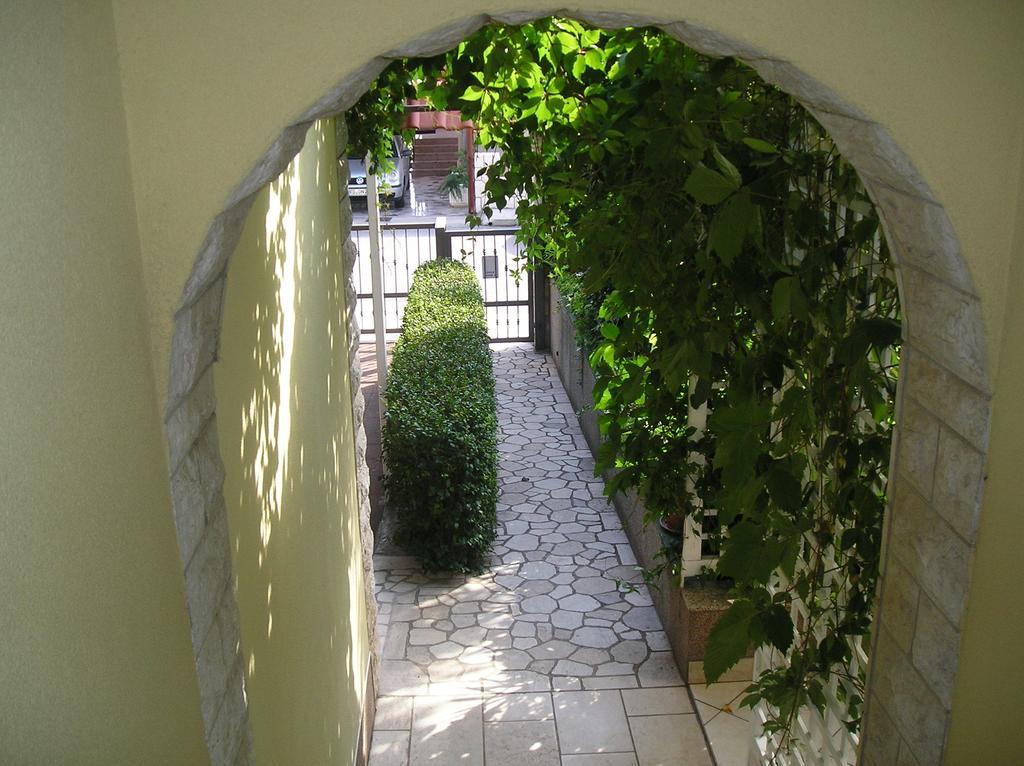 Family Apartments Ankica Crikvenica Rum bild
